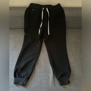 Figs Zamora Medium Petite high waisted scrub pants black